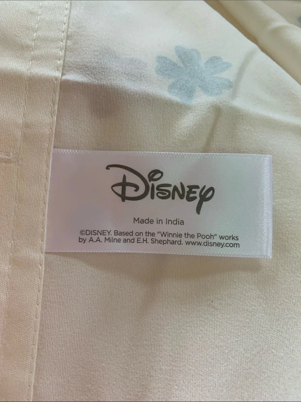 NWOT Disney Winnie the Pooh OekoTex 70x70 Cream Shower Curtain